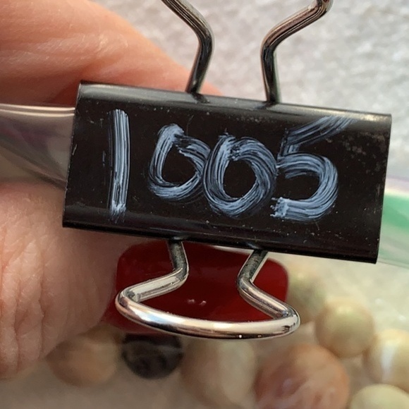 Avon Graduated bead swirl acrylic vintage long soft pastel colorful statement - Picture 7 of 7